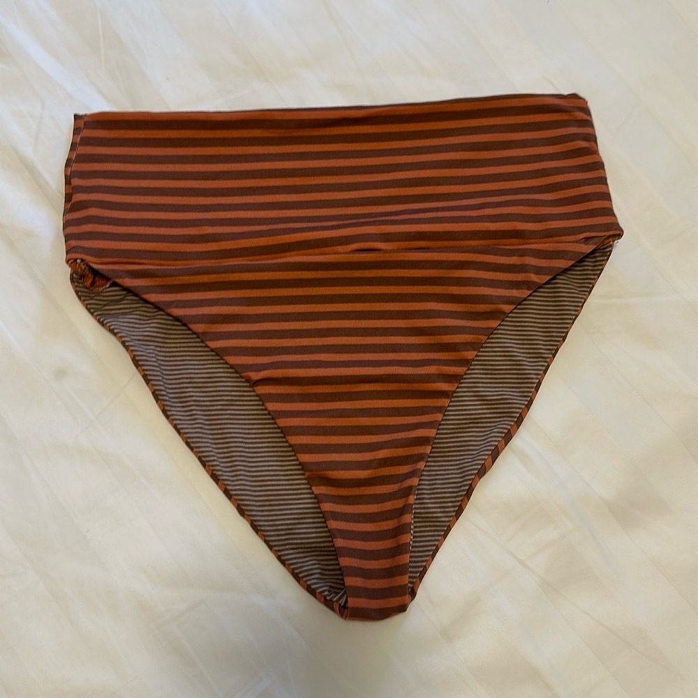 Acacia Echo Bikini Bottom size Medium.